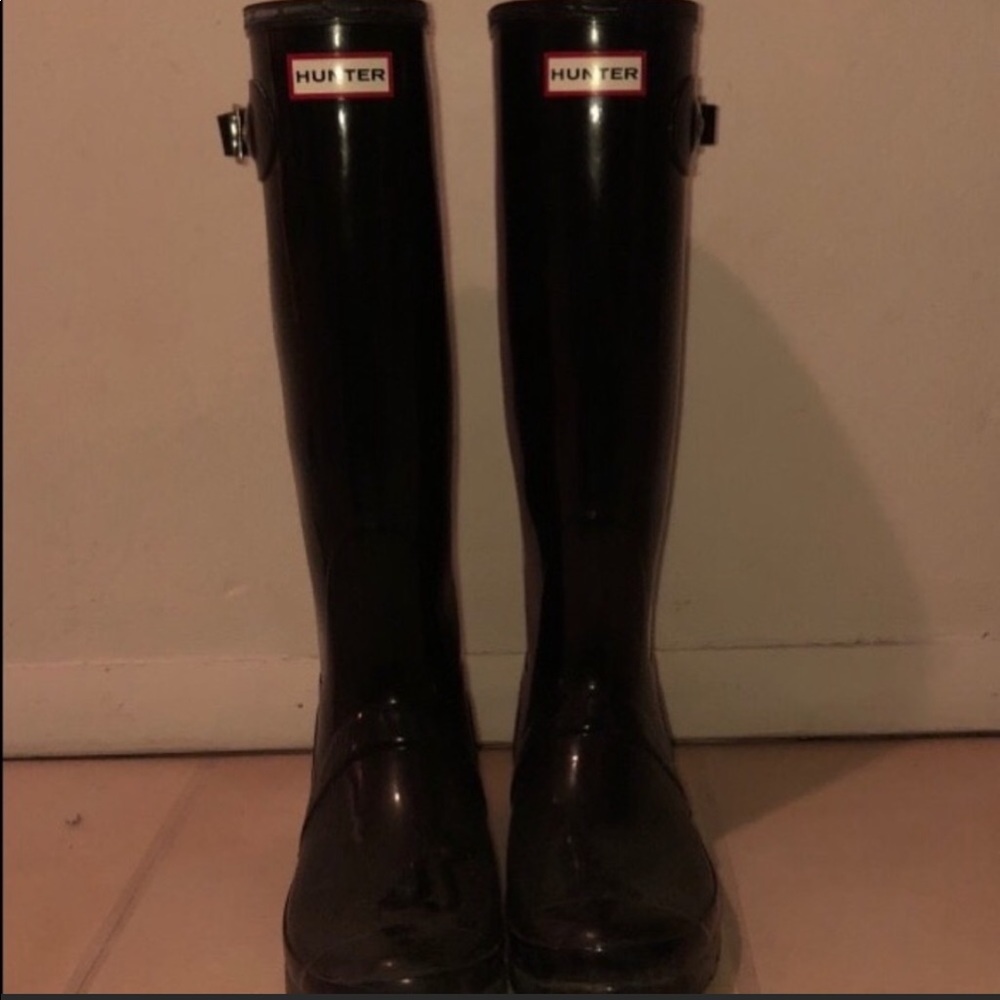 Hunter boots black size 9